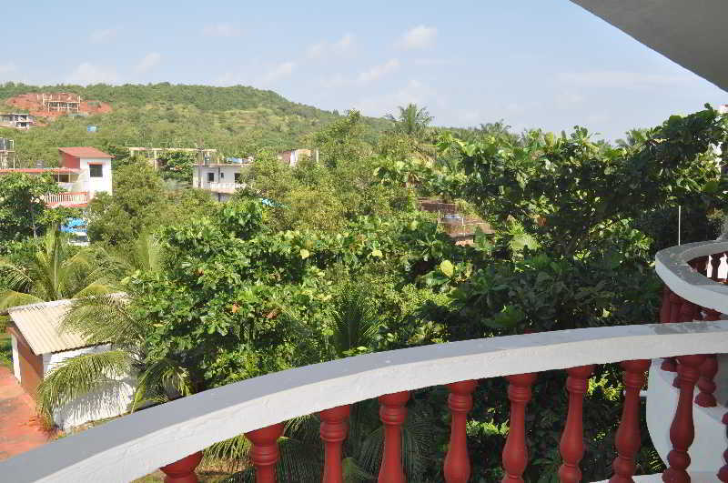 Oasis Beach Resort Goa Esterno foto